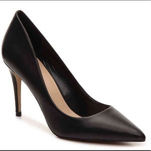 Black Pointed Toe Heel.